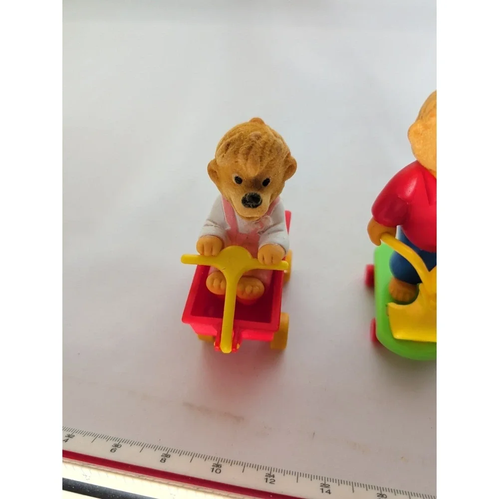 McDonalds 1987 Berenstain Bears Happy Meal, Complete Set of 4  -‎ Loose